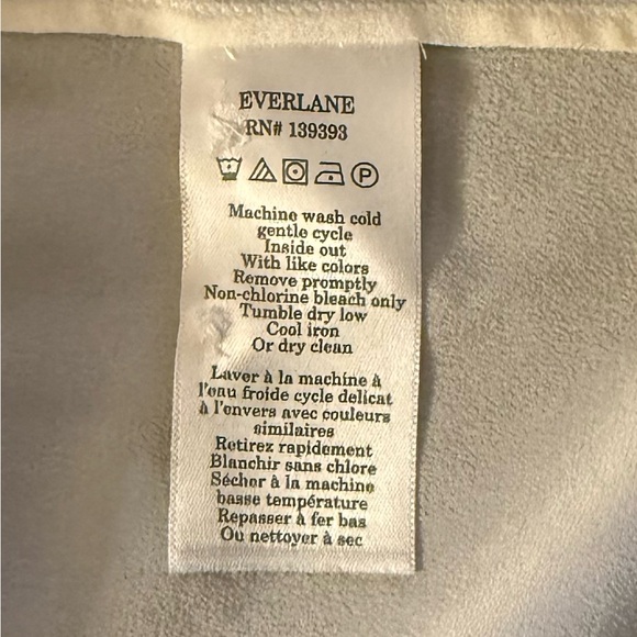 NWT Everlane Button Down 100% Silk Blouse”The Must Have Washable Silk”Size-12 - Picture 7 of 13